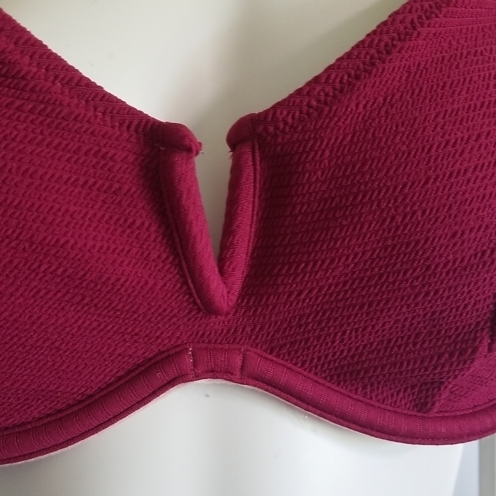𝅺Shade & Shore Bikini Top Swim Raspberry Currant - Picture 4 of 10